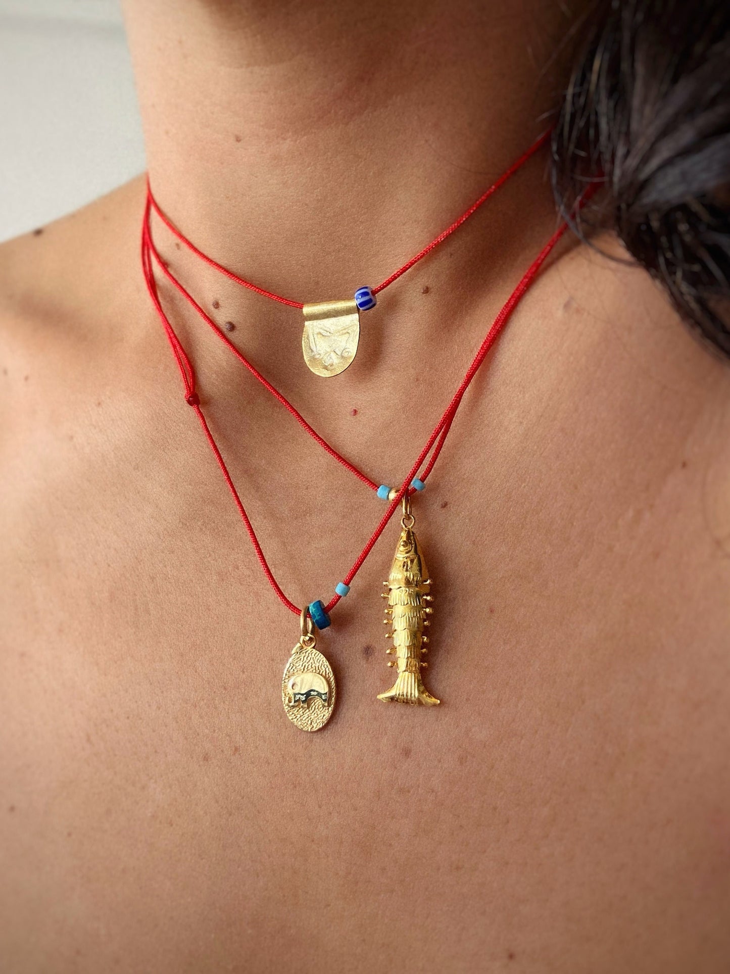 3D Movable Gold Red String Necklace