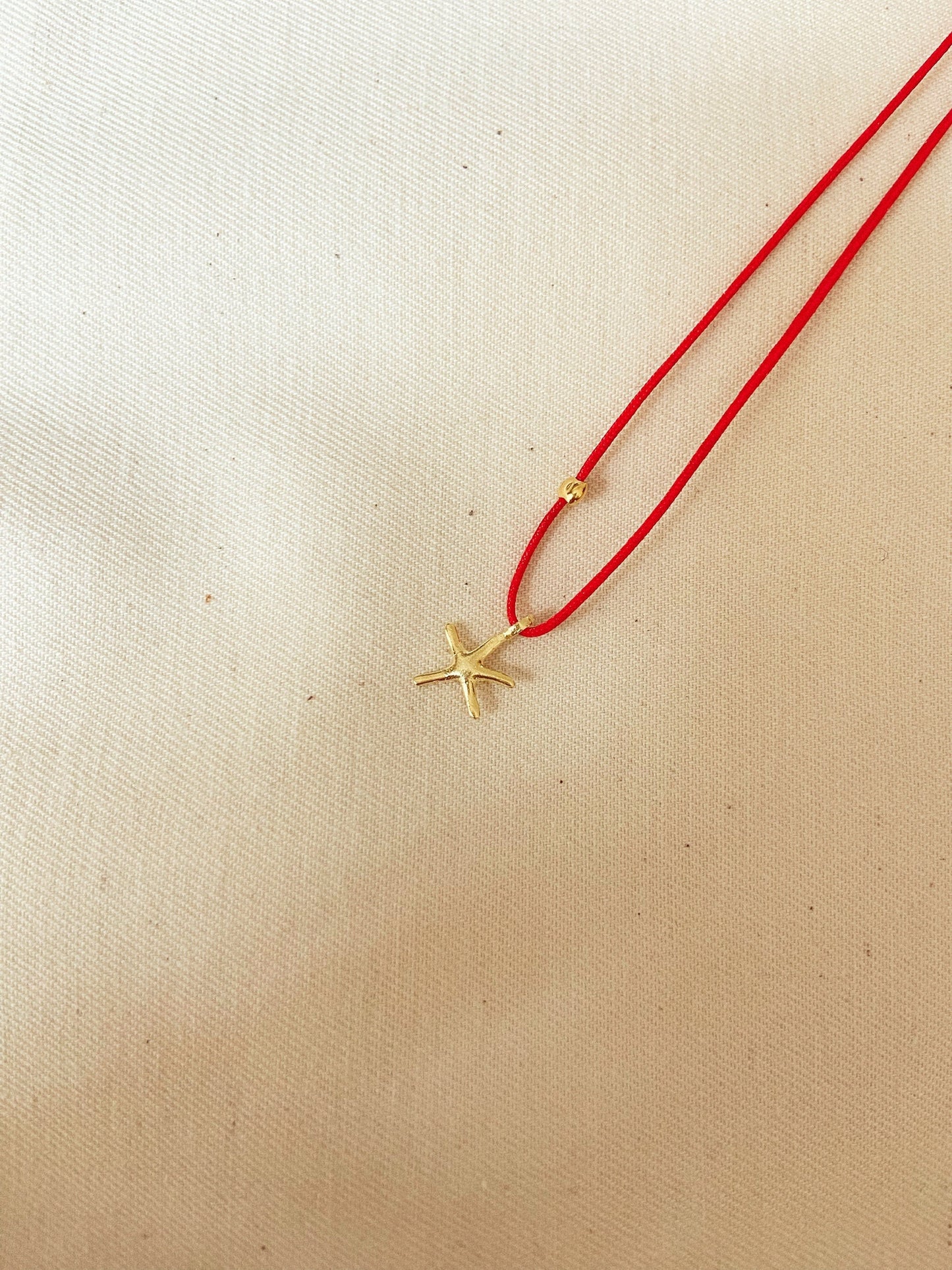 Minimal Starfish Red String Necklace